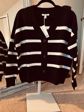 Splendid Navy Blue & White Striped V-Neck Button Front Cardigan